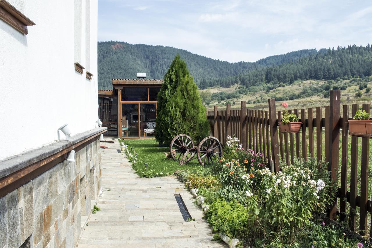 Boutique Hotel The White Pine Samokov Eksteriør bilde